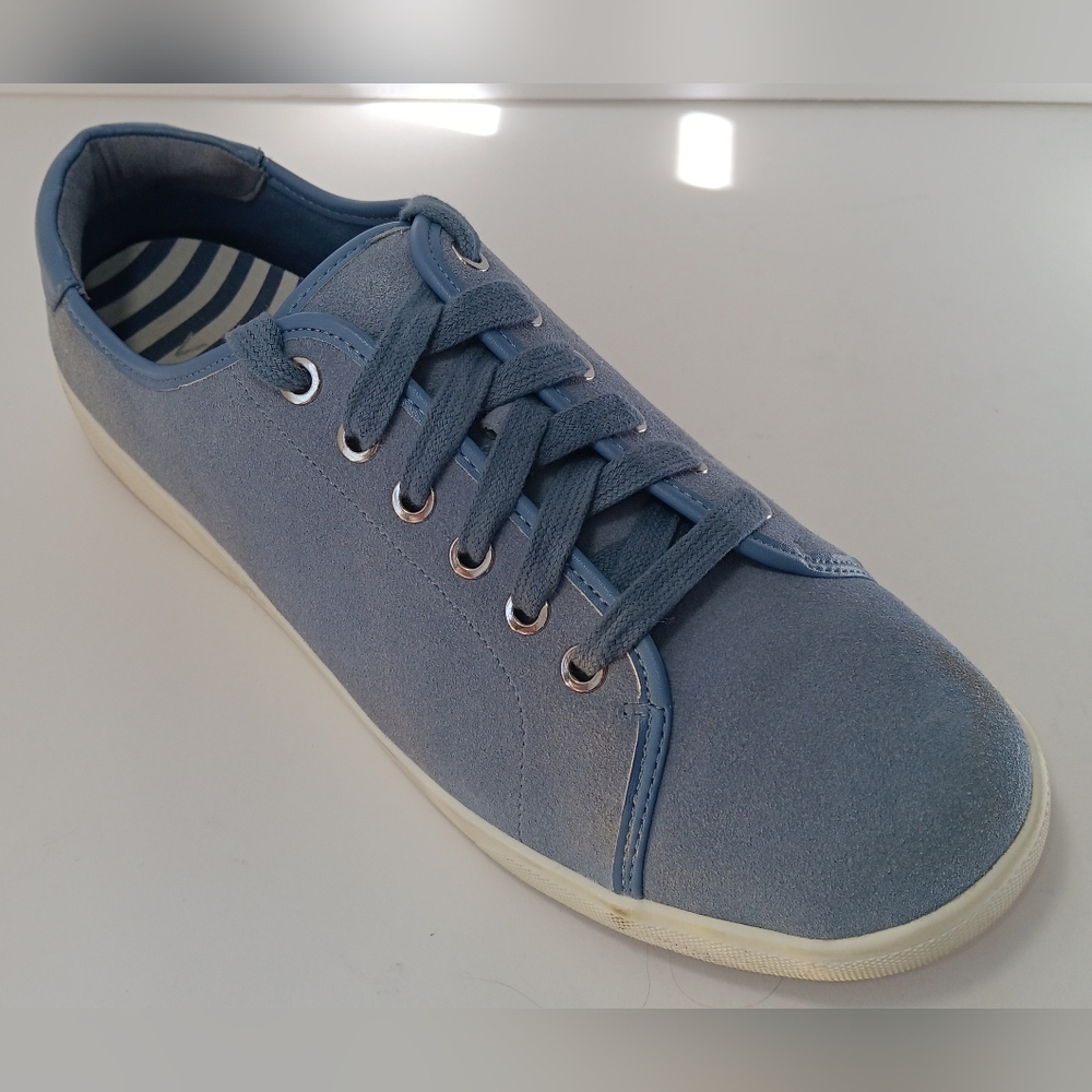 Vionic Brinley Light Blue Suede Sneaker Women's 11 M VS339 Orthaheel MSRP $90